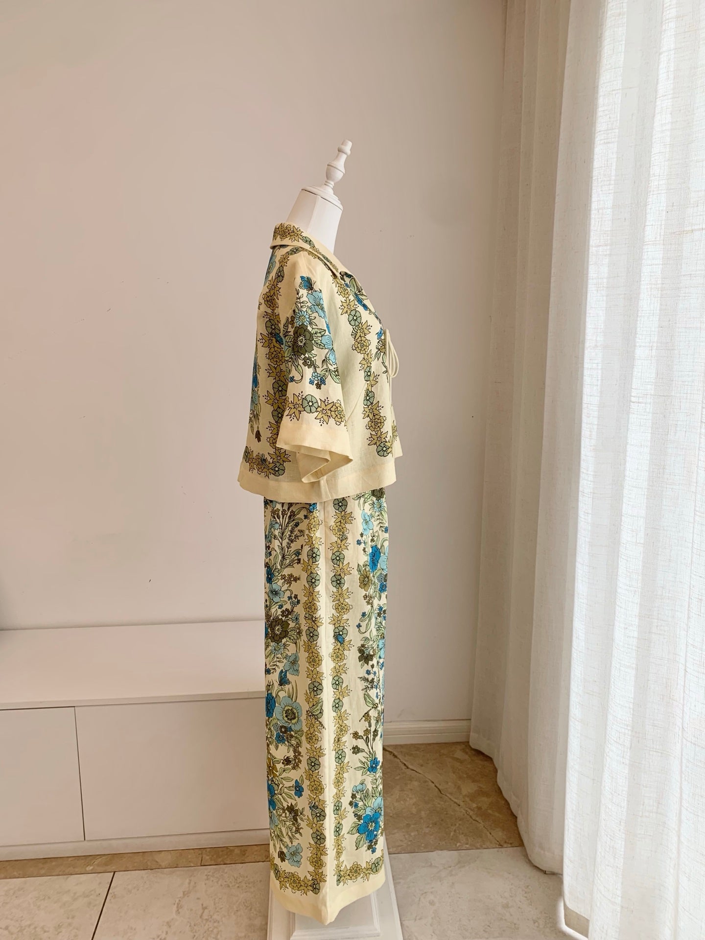 Alemais Women 100% Linen Two‑Piece Set Vintage Floral Cropped Top Wide Leg Pants Outfit 2608047AL