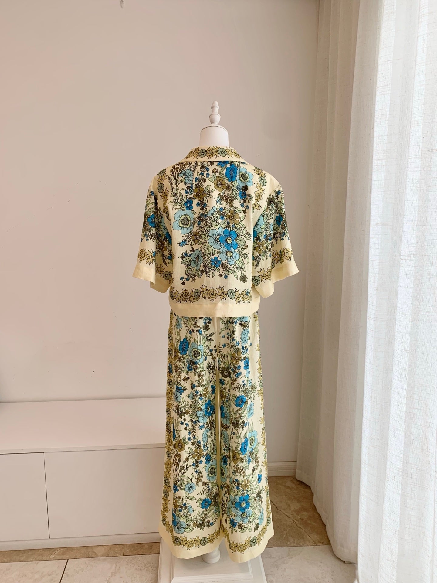 Alemais Women 100% Linen Two‑Piece Set Vintage Floral Cropped Top Wide Leg Pants Outfit 2608047AL
