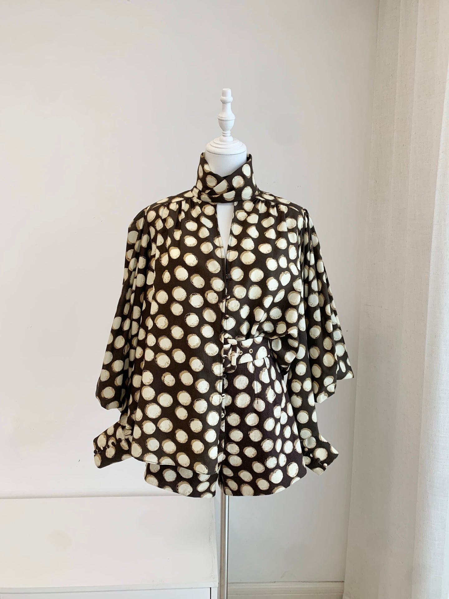 Alemais Women Retro Balloon Sleeve Blouse High Waist Shorts Polka‑dot Co‑ord Outfit 2607059AL