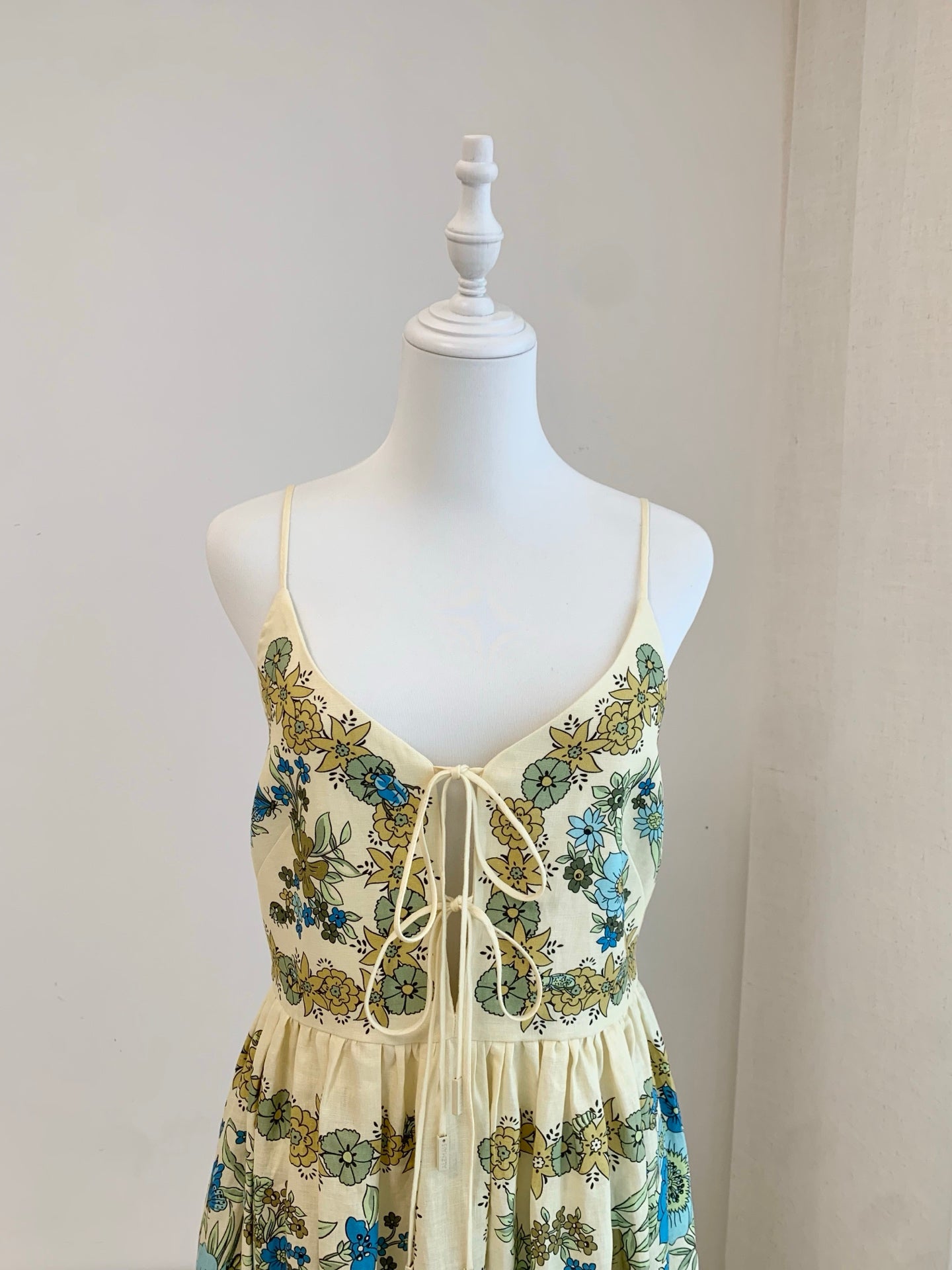 Alemais Spaghetti Strap Midi Dress Vintage Retro Floral Linen Front Tie Tiered Swing Skirt 2608083AL