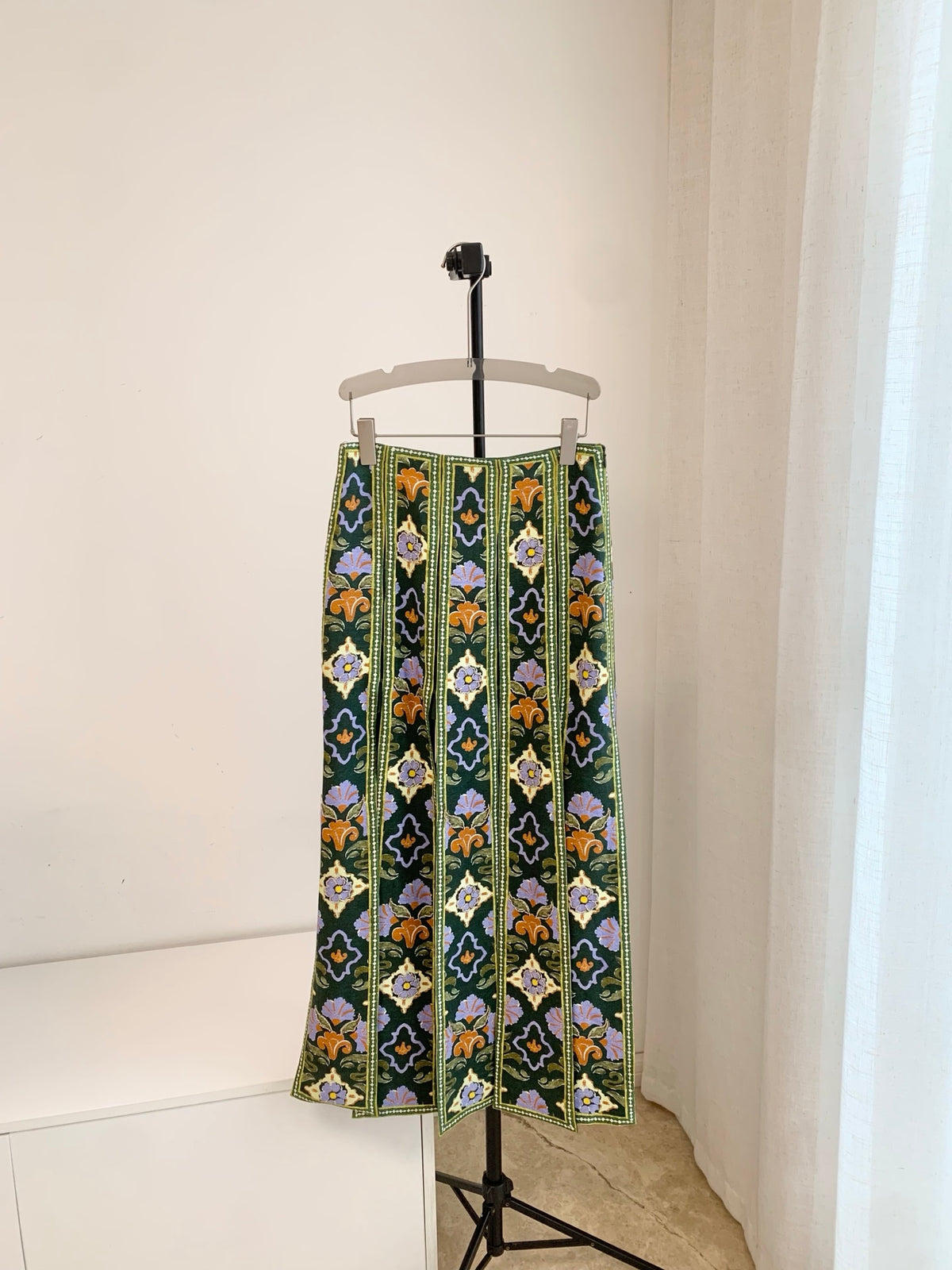 Alemais Bohemian Beaded Linen Viscose Vest Slit Maxi Skirt Two Piece Set 2608043AL